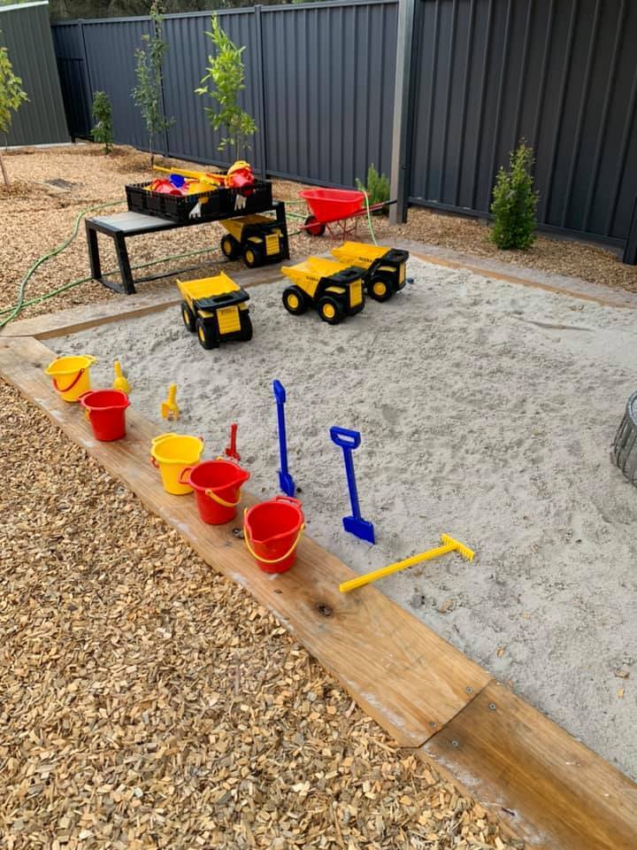 Outdoor Learning & Play